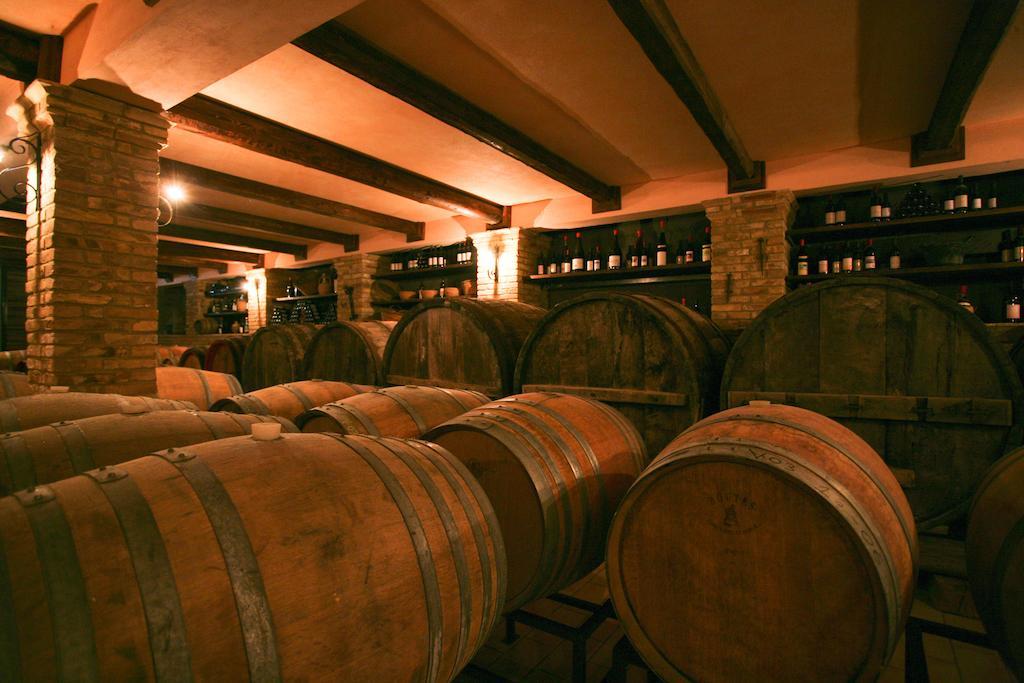 Azienda Vitivinicola Sergio Del Casale Васто Екстериор снимка